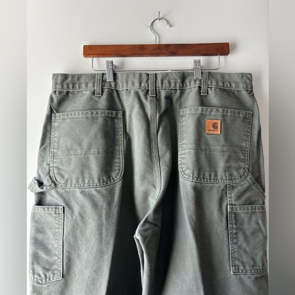 Men's Carhartt‎ Dungaree Fit green color cargo pants  size 40x32 - Picture 7 of 8